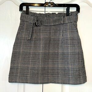 Woman Mini Skirt Belted Houndstooth Size Small New